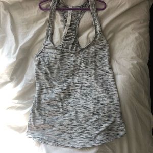 Lululemon tank